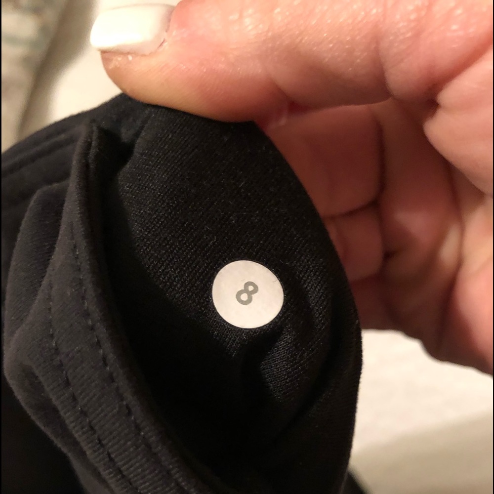 Lululemon wonder under III 21” crop Black